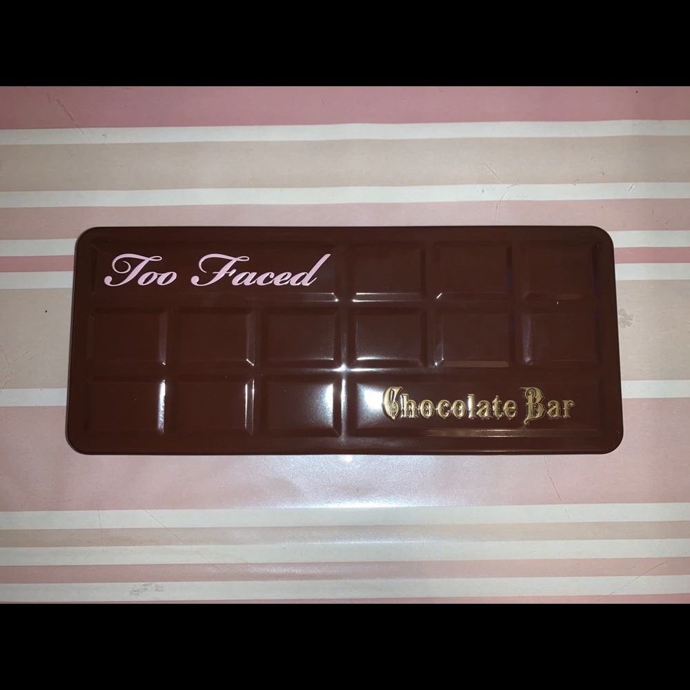 New chocolate bar palette from too faced